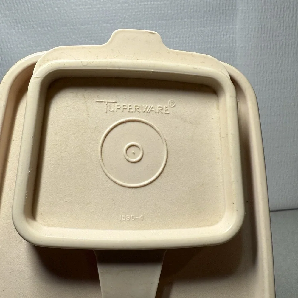 VTG Tupperware Frost‎ CEREAL STORER Dry Foods Seal & Cap 1590-4